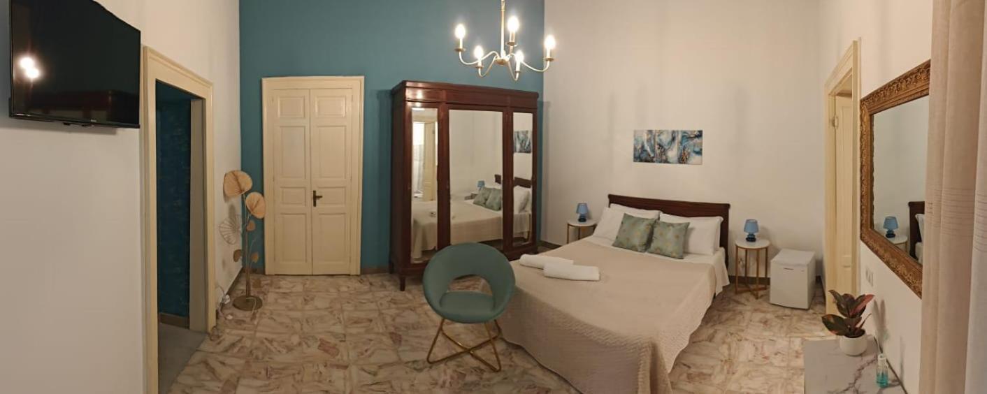Baroque Bed & Breakfast Acireale Bagian luar foto