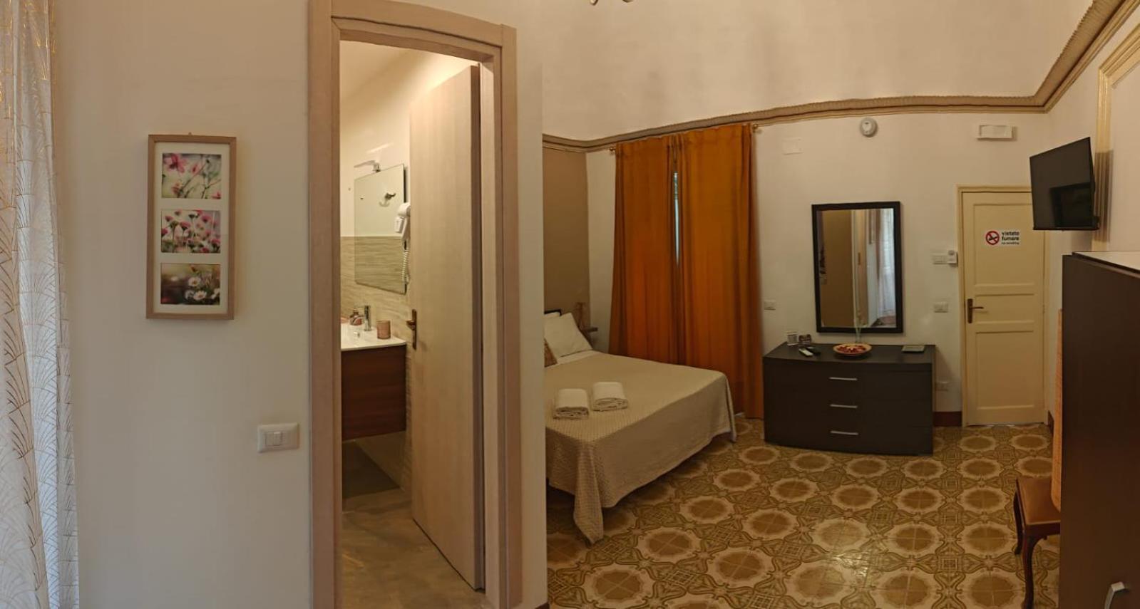 Baroque Bed & Breakfast Acireale Bagian luar foto