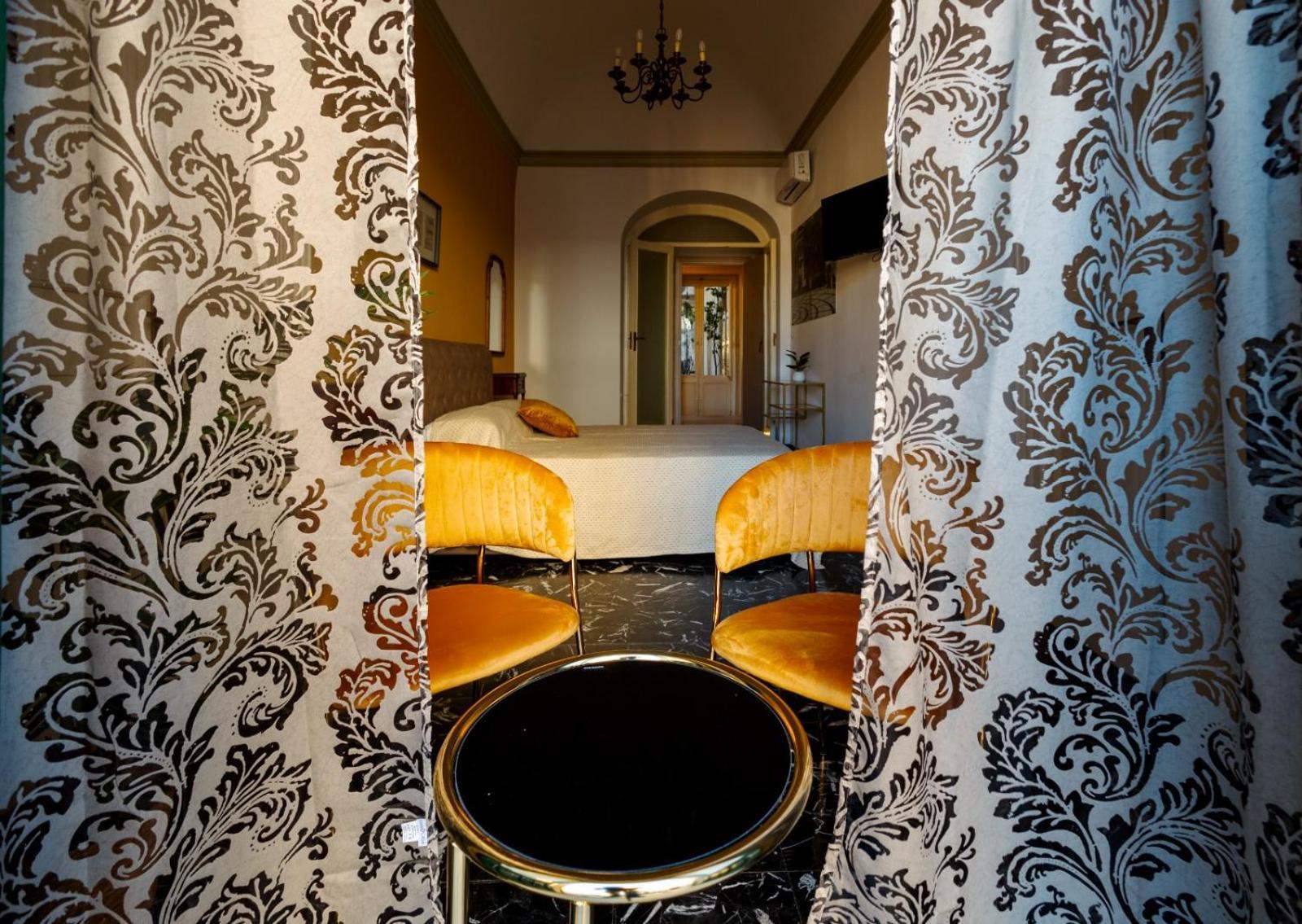 Baroque Bed & Breakfast Acireale Bagian luar foto